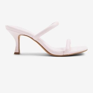 Double tube band heeled sandals